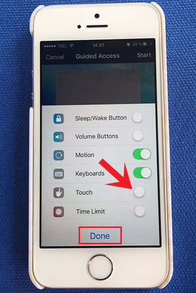 Disable "Touch" for the guided access and press "Done"