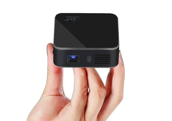 mini iphone projector